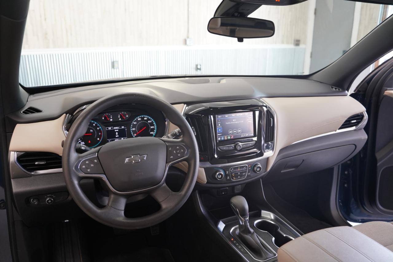 Chevrolet Traverse FWD 4dr LS w/1LS 2022