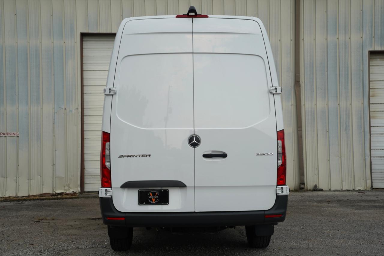 Mercedes-Benz Sprinter Cargo Van 2500 High Roof I4 Diesel 170" RWD 2025