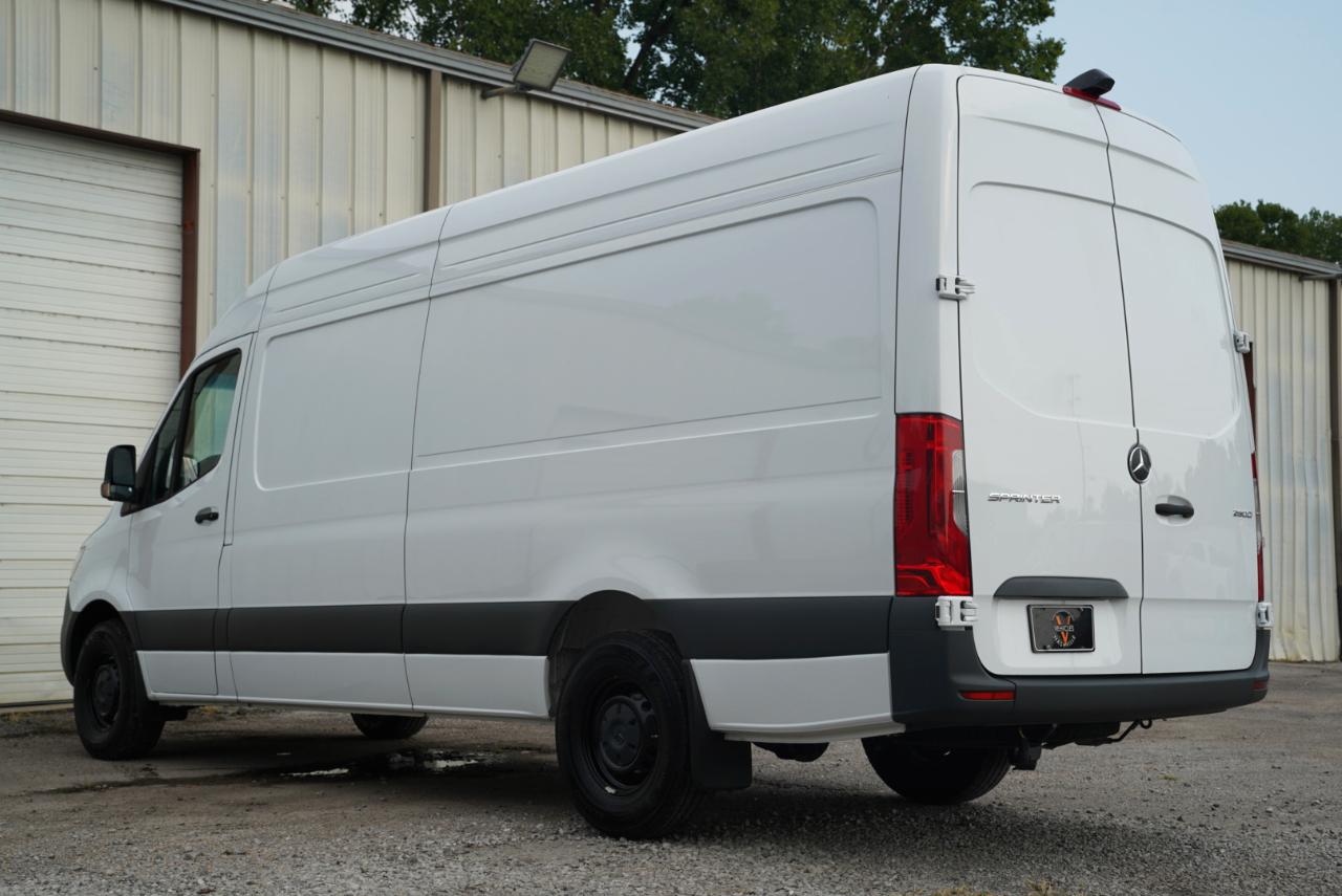 Mercedes-Benz Sprinter Cargo Van 2500 High Roof I4 Diesel 170" RWD 2025