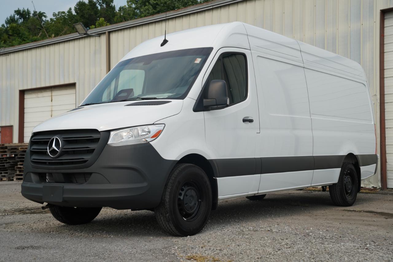 Mercedes-Benz Sprinter Cargo Van 2500 High Roof I4 Diesel 170" RWD 2025