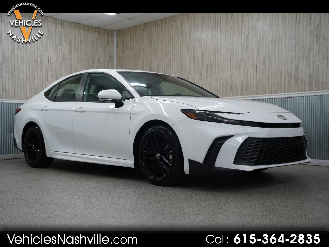 Toyota Camry SE 2025