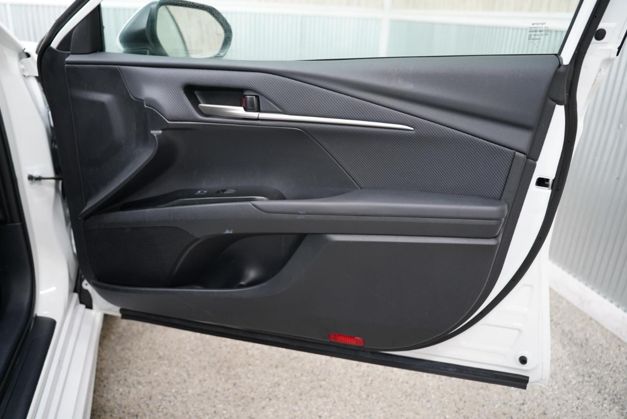 Toyota Camry SE 2025