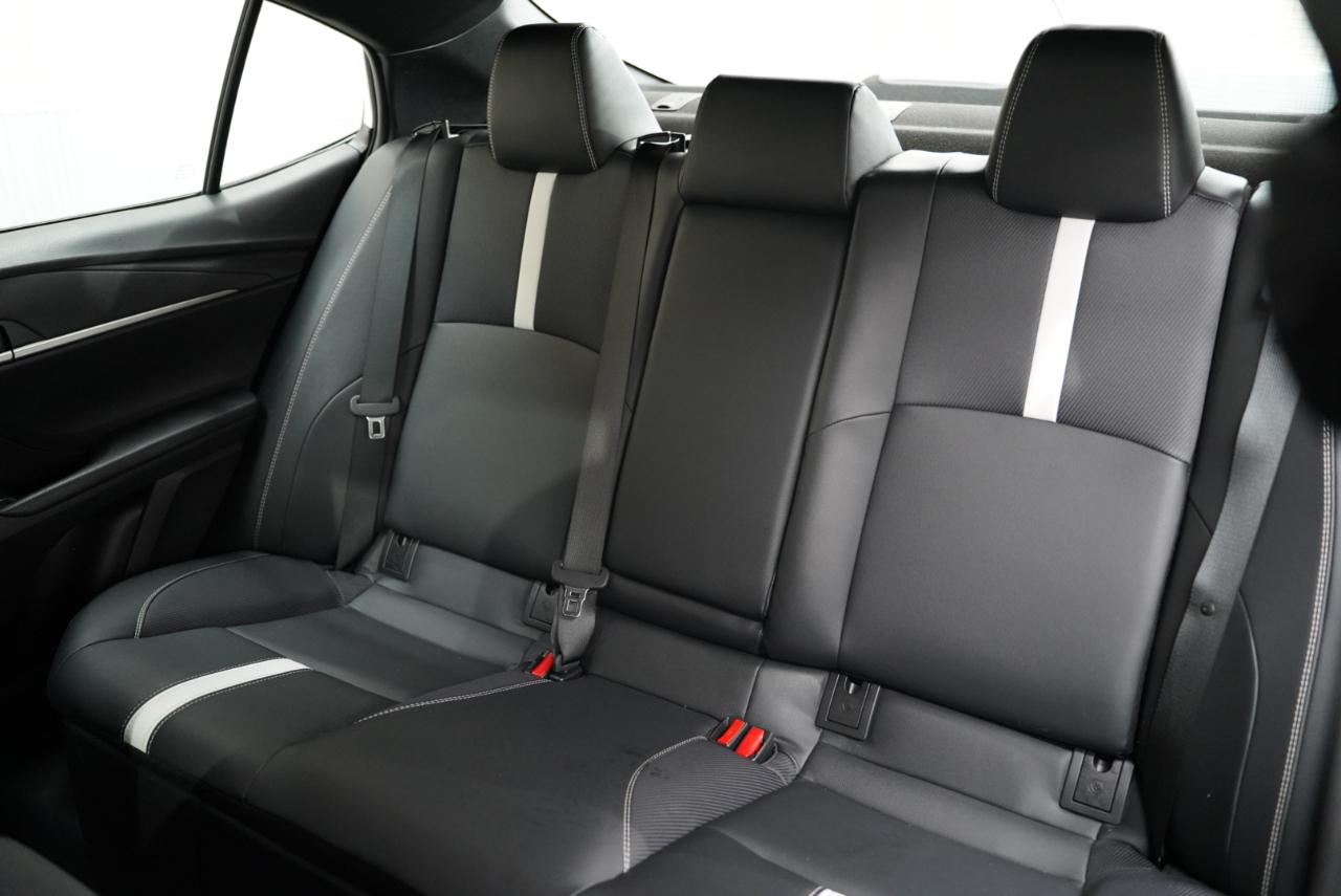 Toyota Camry SE 2025