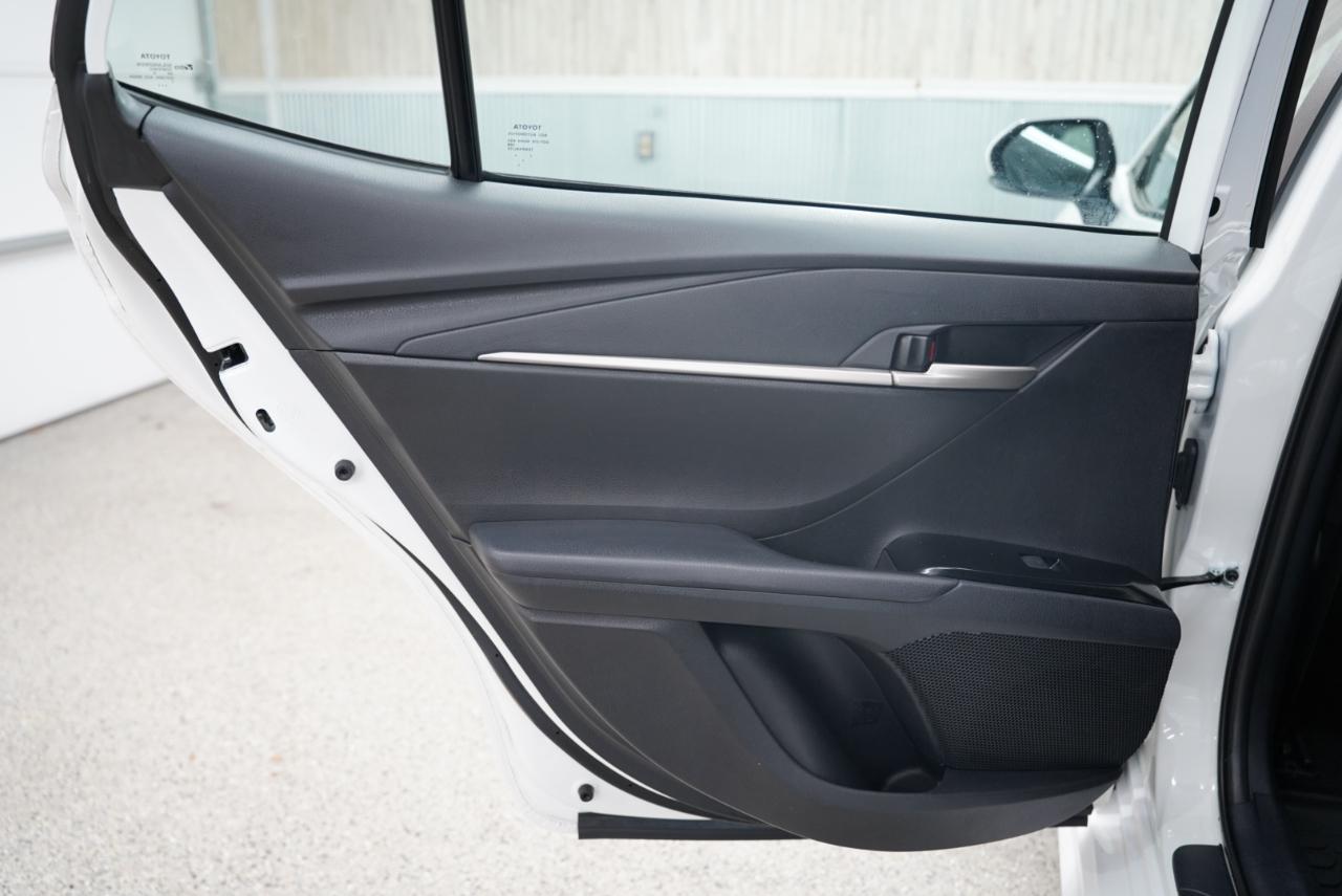 Toyota Camry SE 2025