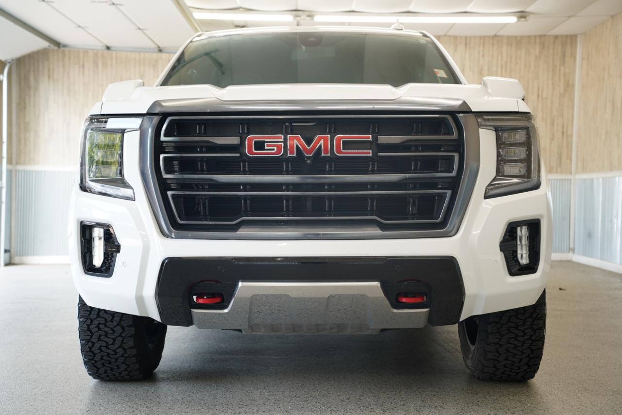 GMC Yukon XL 4WD 4dr AT4 2021
