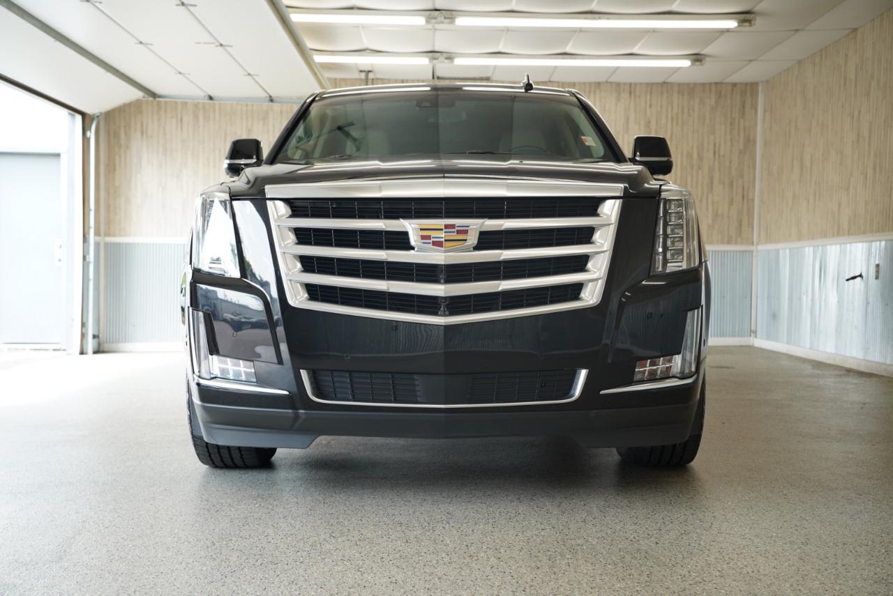 Cadillac Escalade ESV 4WD 4dr Premium Luxury 2019
