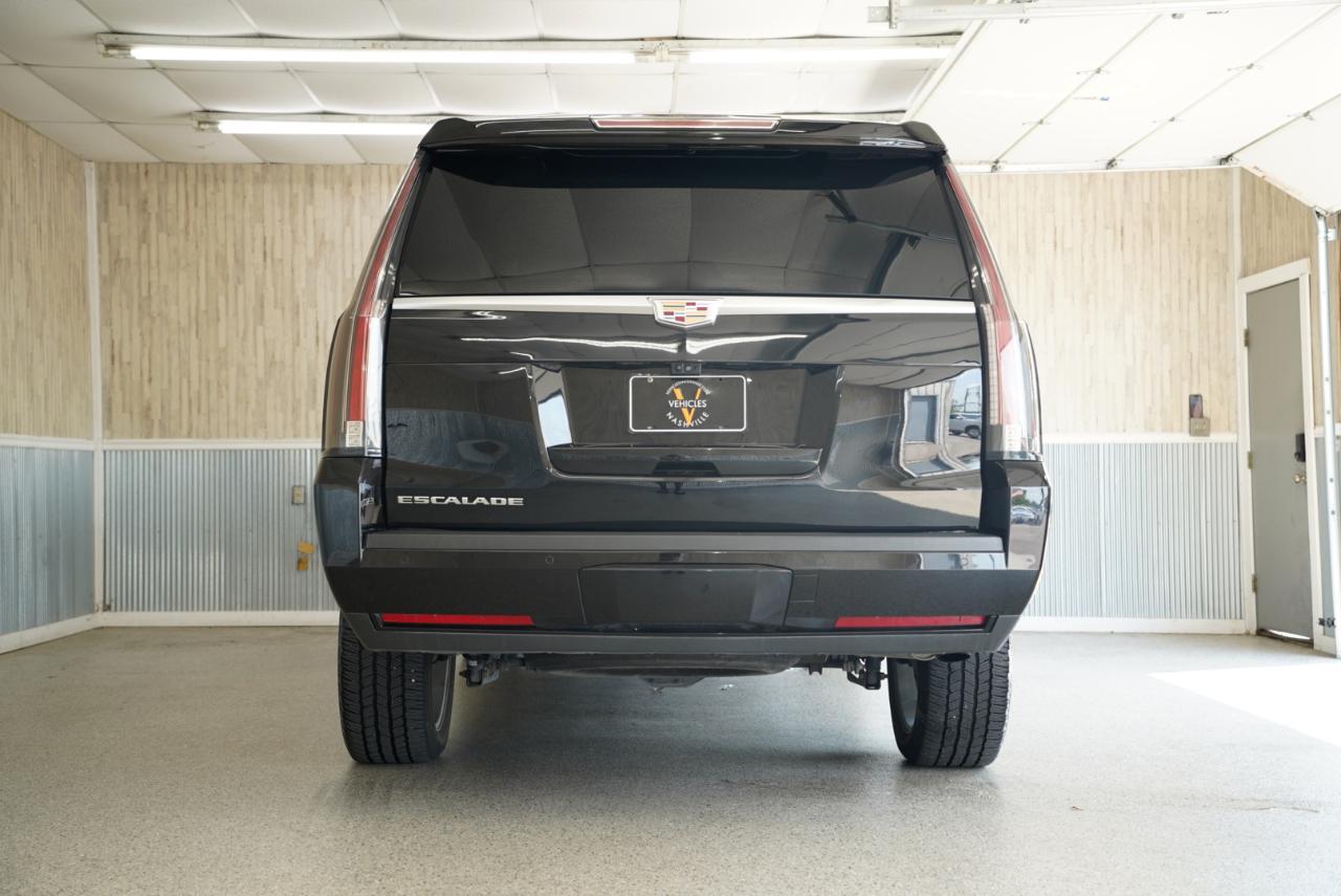 Cadillac Escalade ESV 4WD 4dr Premium Luxury 2019