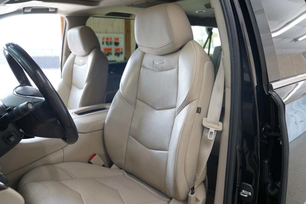 Cadillac Escalade ESV 4WD 4dr Premium Luxury 2019
