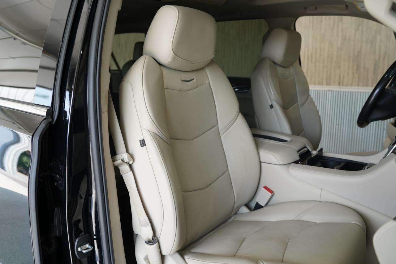 Cadillac Escalade ESV 4WD 4dr Premium Luxury 2019