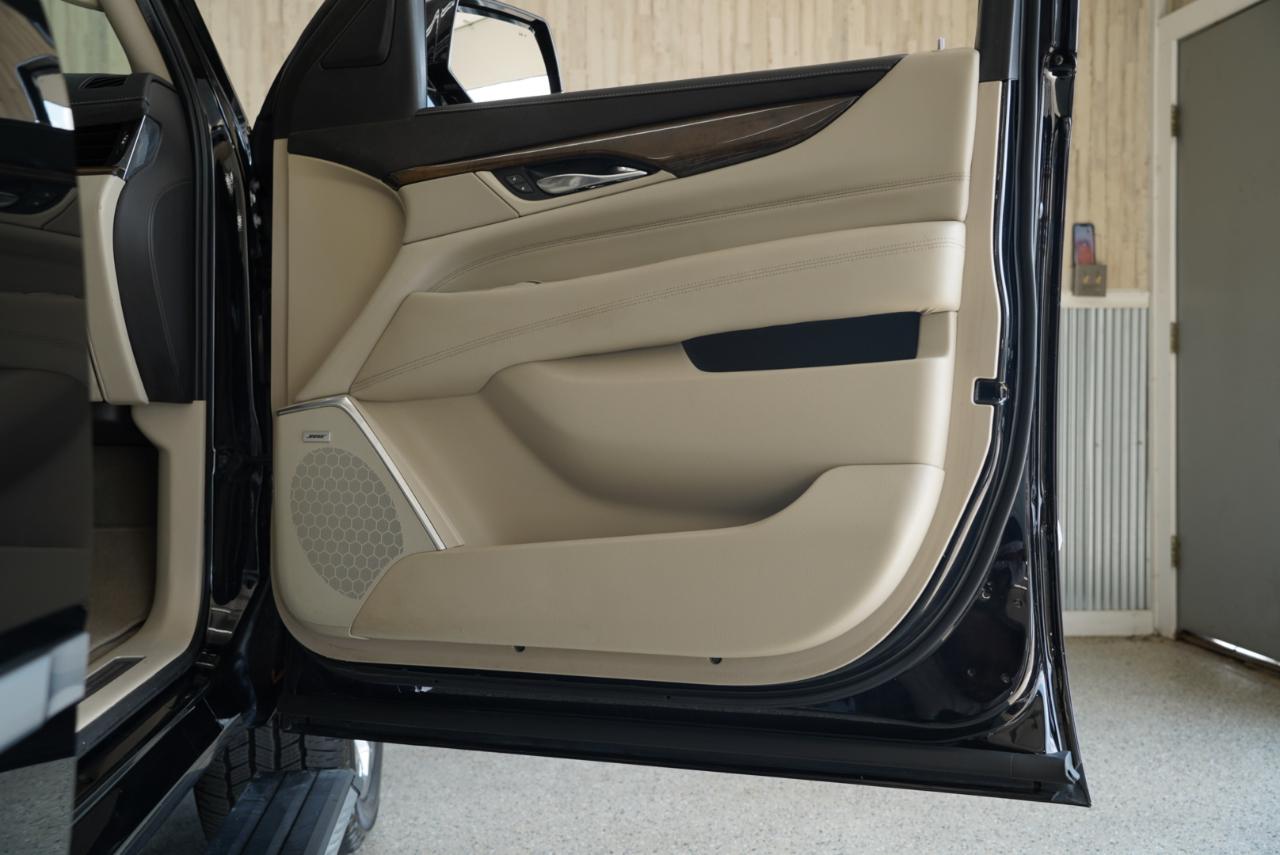 Cadillac Escalade ESV 4WD 4dr Premium Luxury 2019