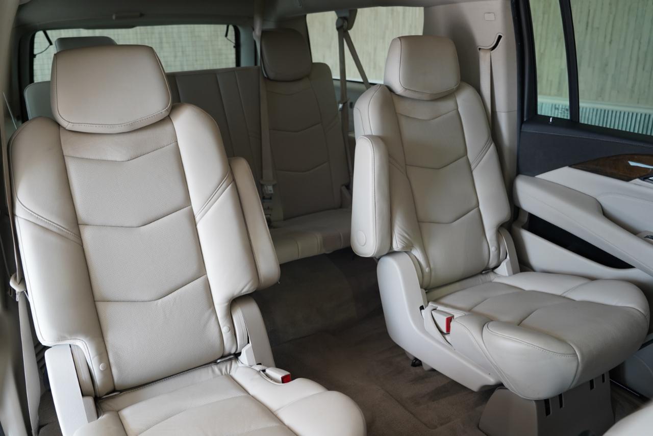 Cadillac Escalade ESV 4WD 4dr Premium Luxury 2019