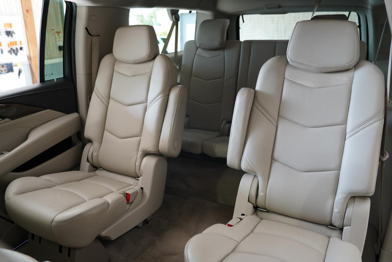 Cadillac Escalade ESV 4WD 4dr Premium Luxury 2019