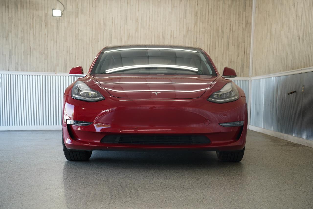Tesla Model 3 Long Range Battery RWD 2018