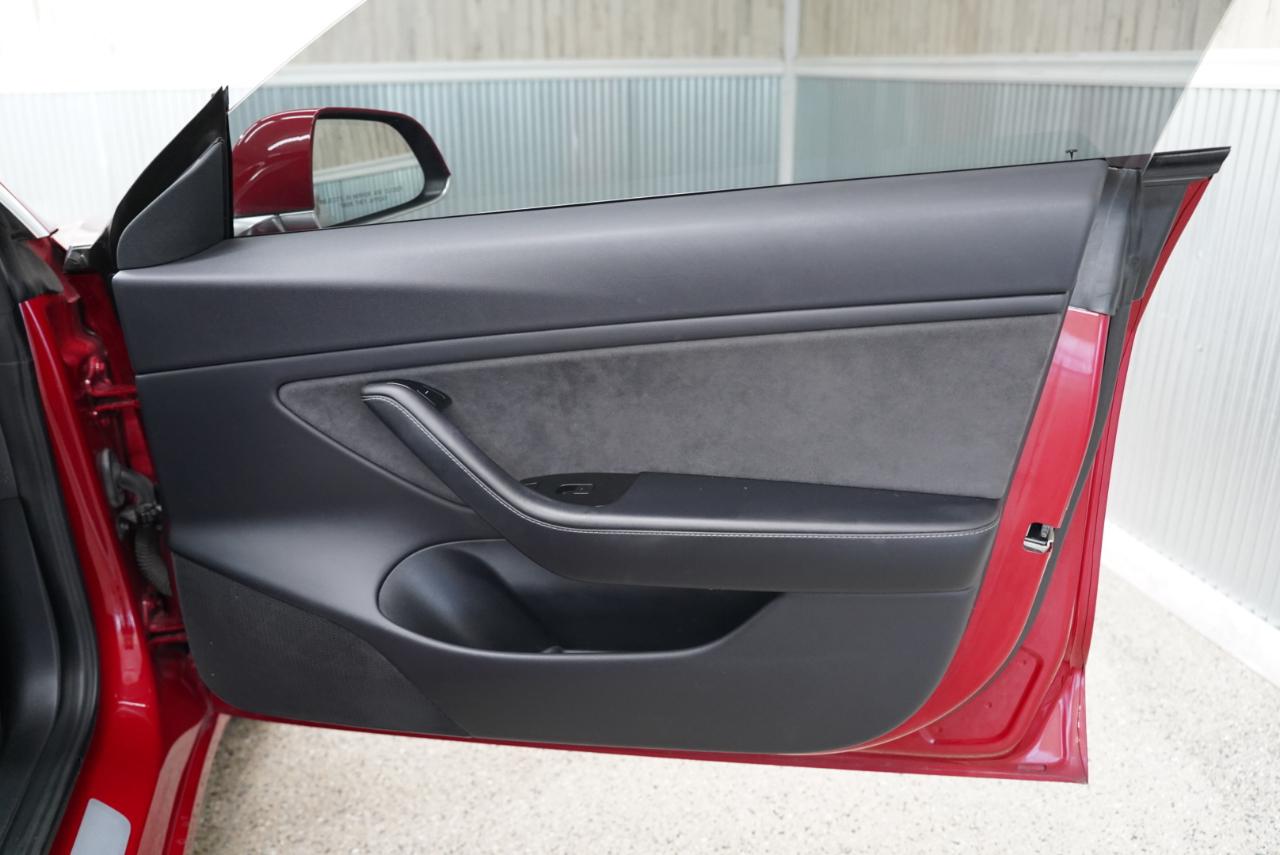 Tesla Model 3 Long Range Battery RWD 2018