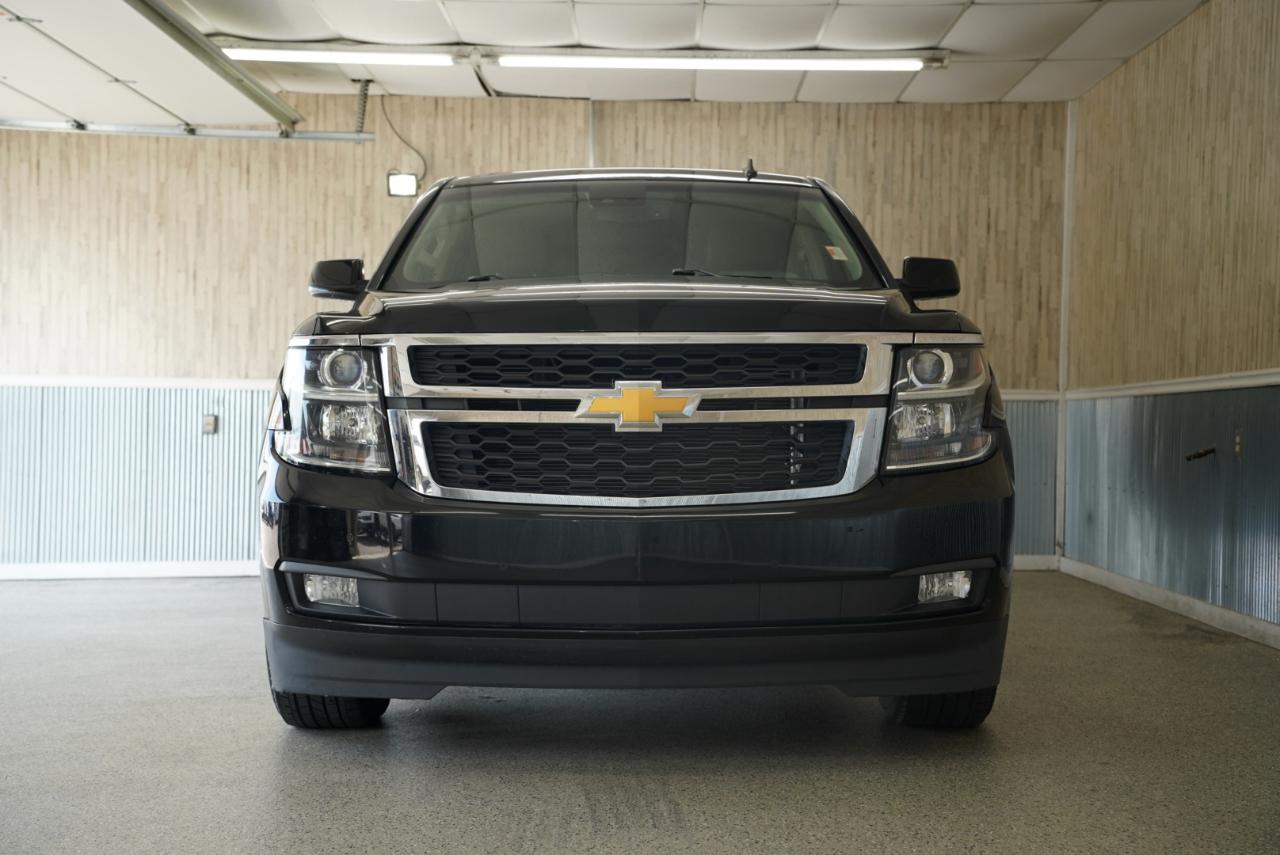 Chevrolet Suburban 2WD 4dr LT 2015