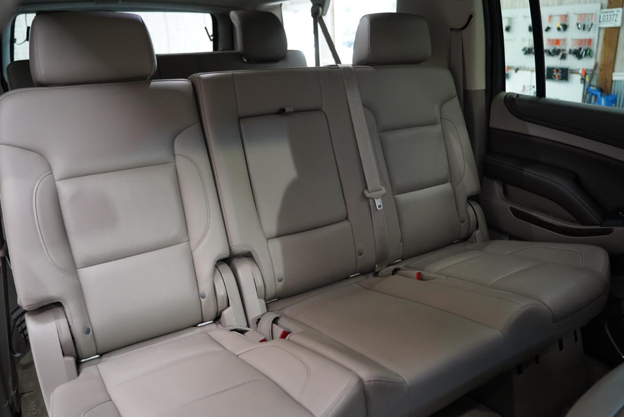 Chevrolet Suburban 2WD 4dr LT 2015