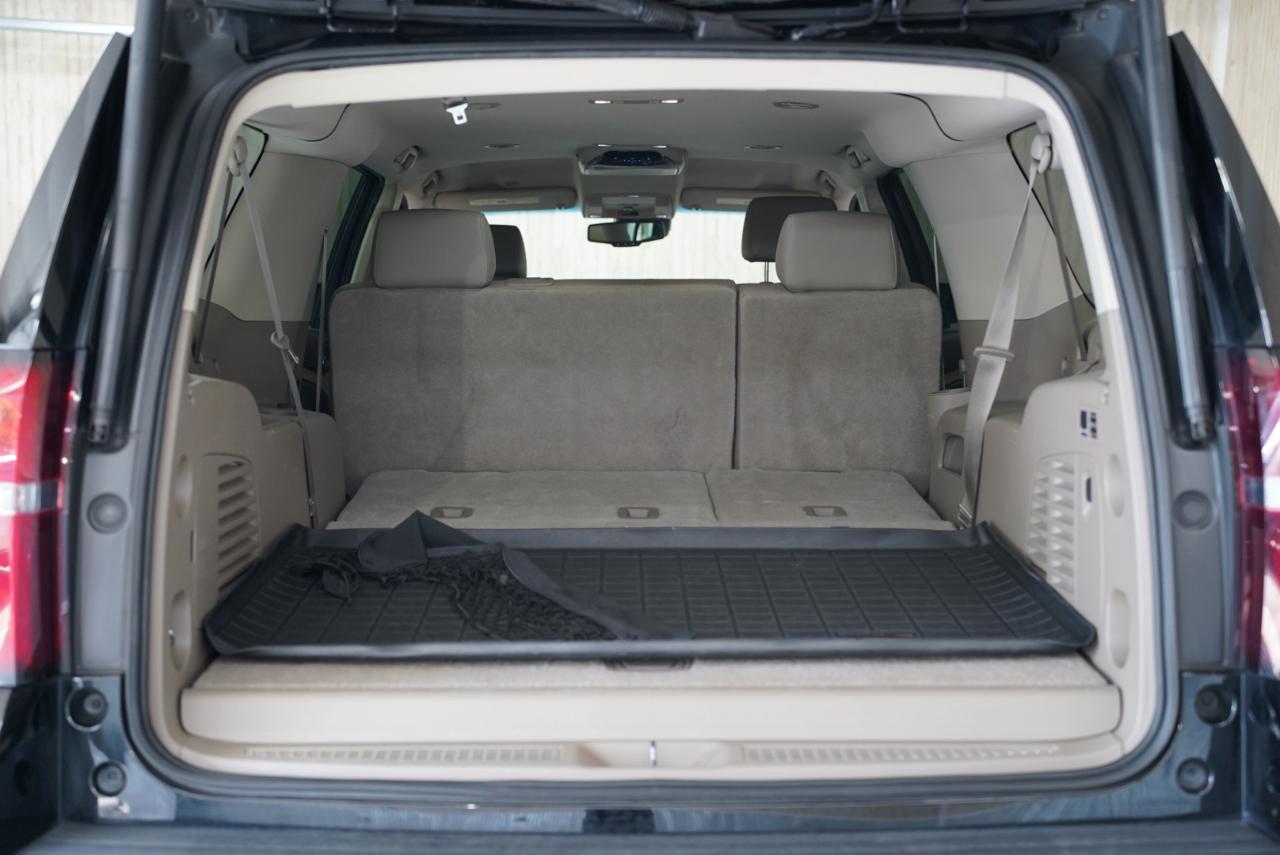 Chevrolet Suburban 2WD 4dr LT 2015