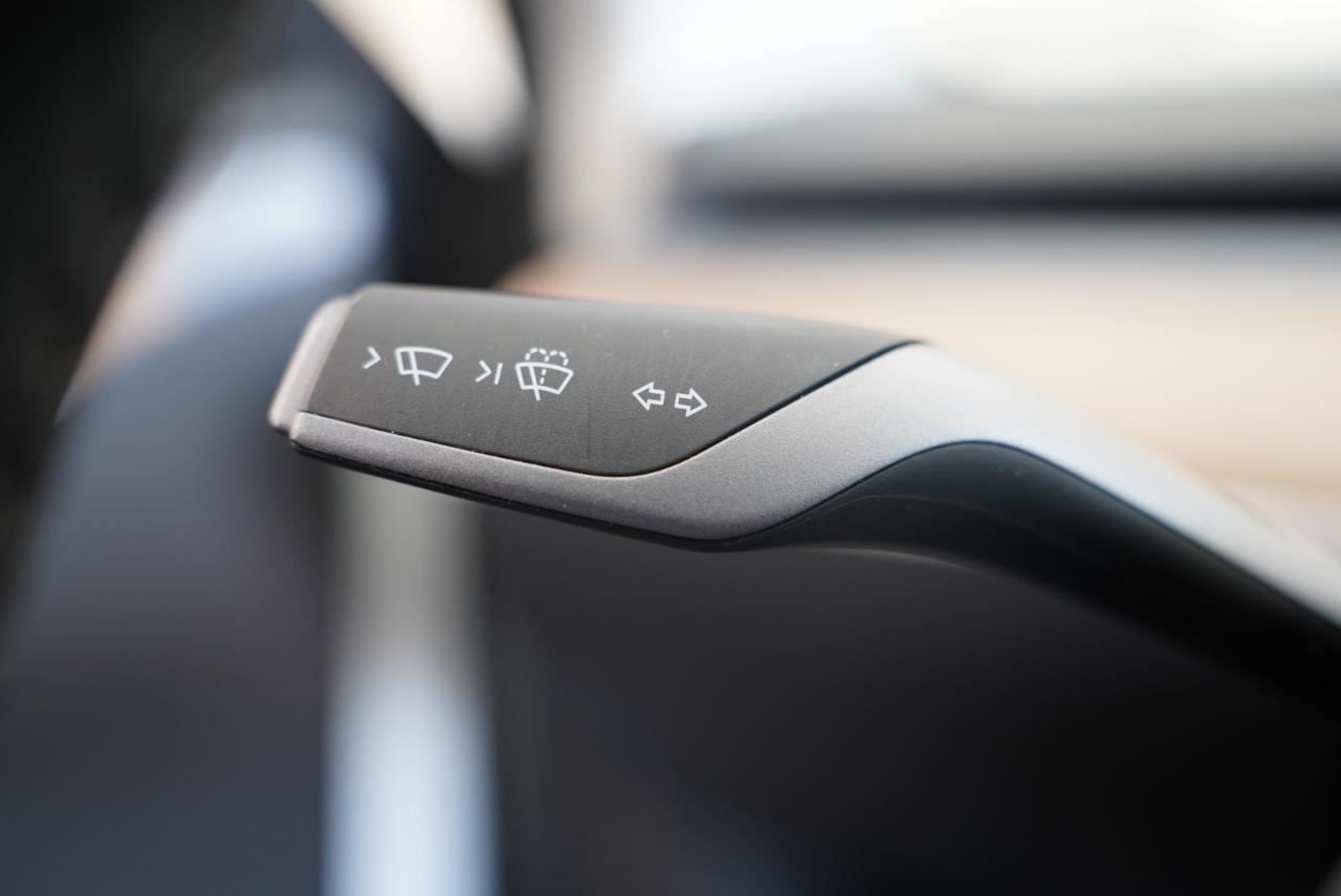 Tesla Model Y Performance AWD 2024