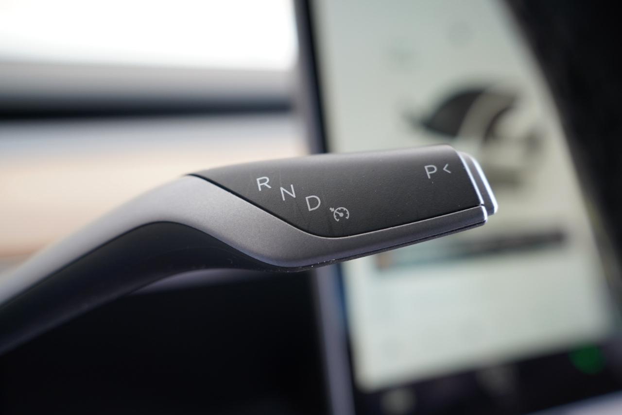 Tesla Model Y Performance AWD 2024