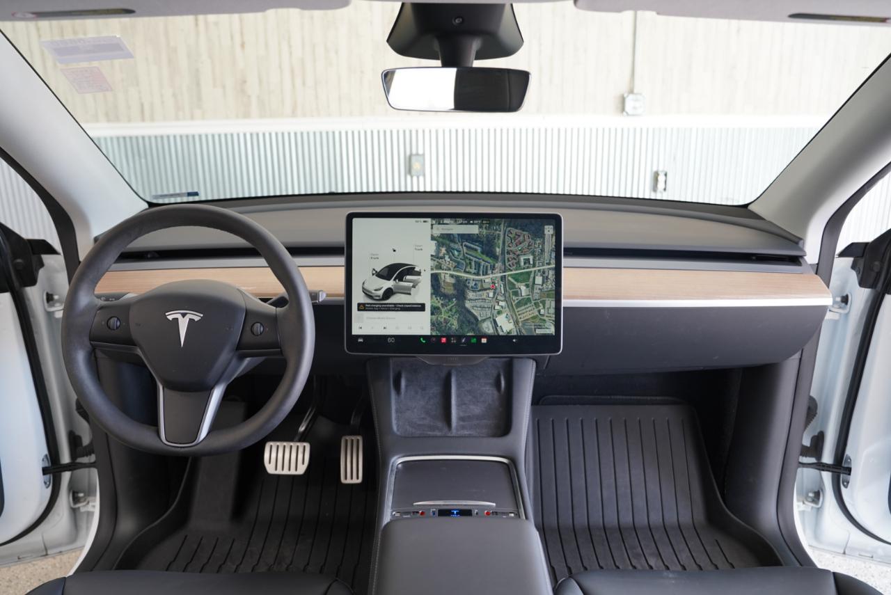 Tesla Model Y Performance AWD 2024