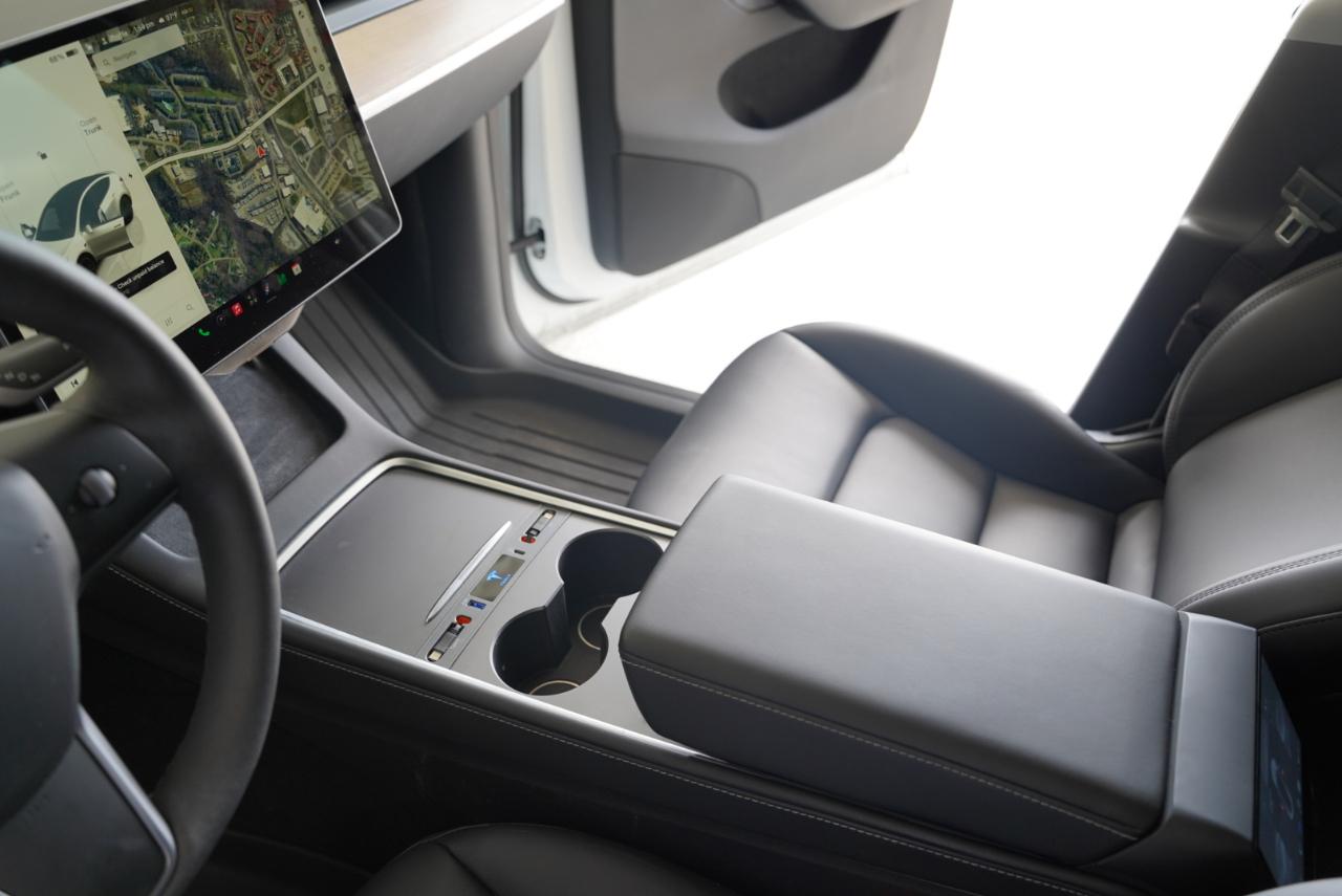 Tesla Model Y Performance AWD 2024