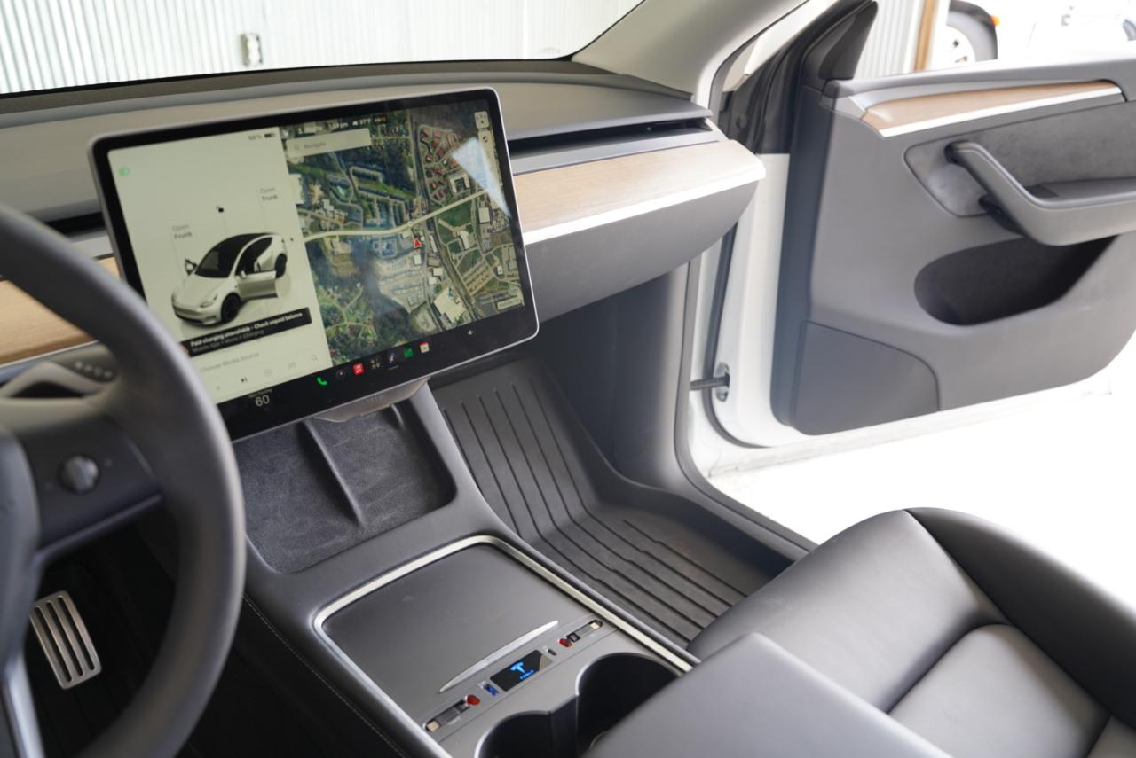 Tesla Model Y Performance AWD 2024