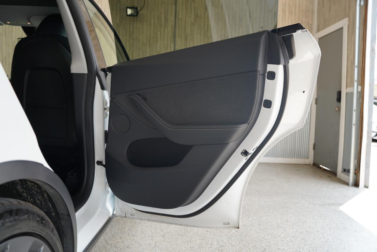 Tesla Model Y Performance AWD 2024