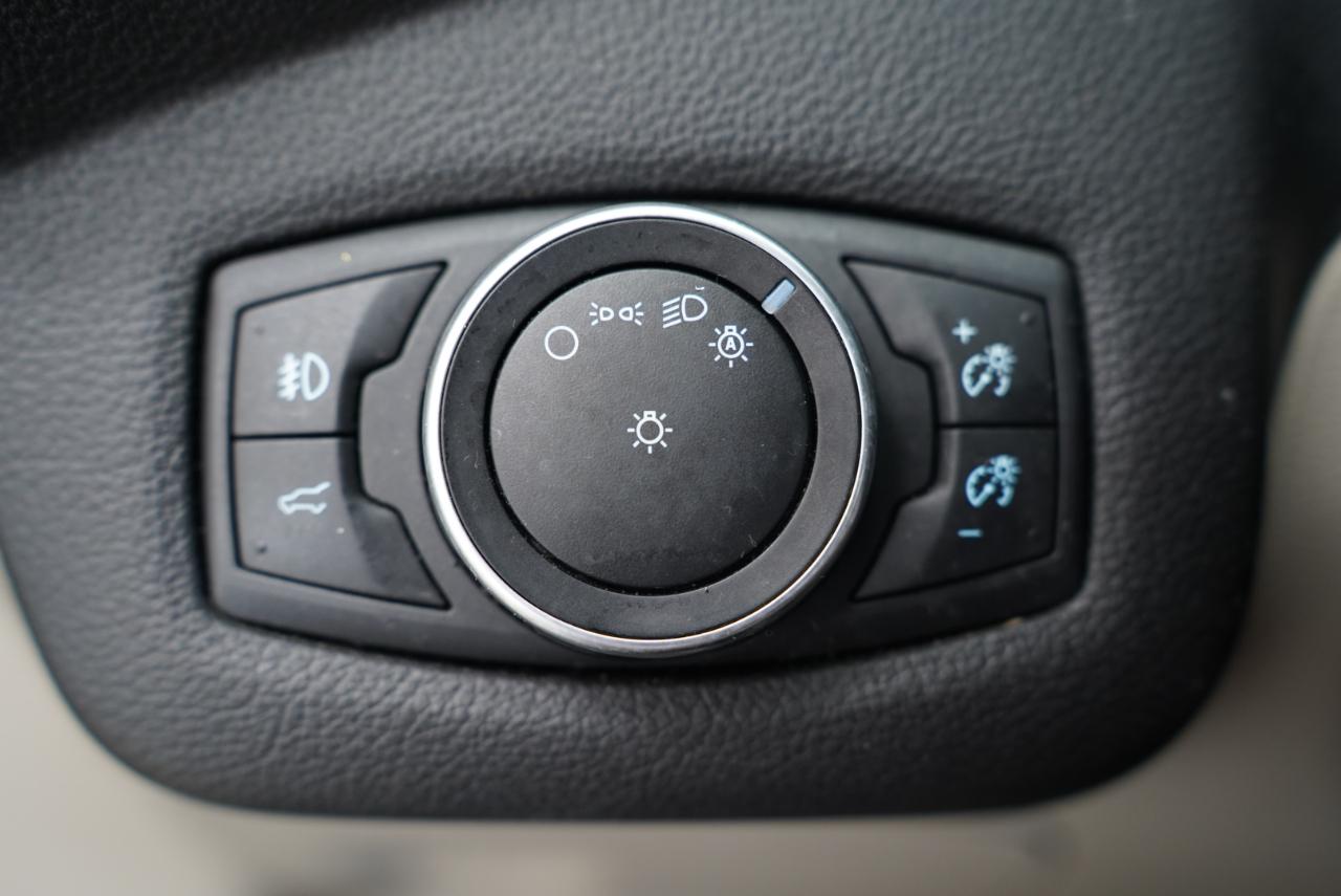 Ford Escape SEL FWD 2018
