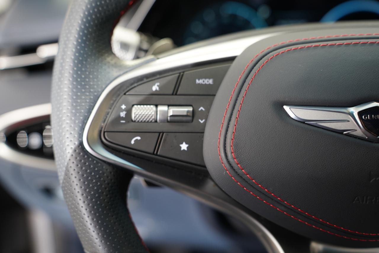 Genesis GV70 2.5T AWD 2023