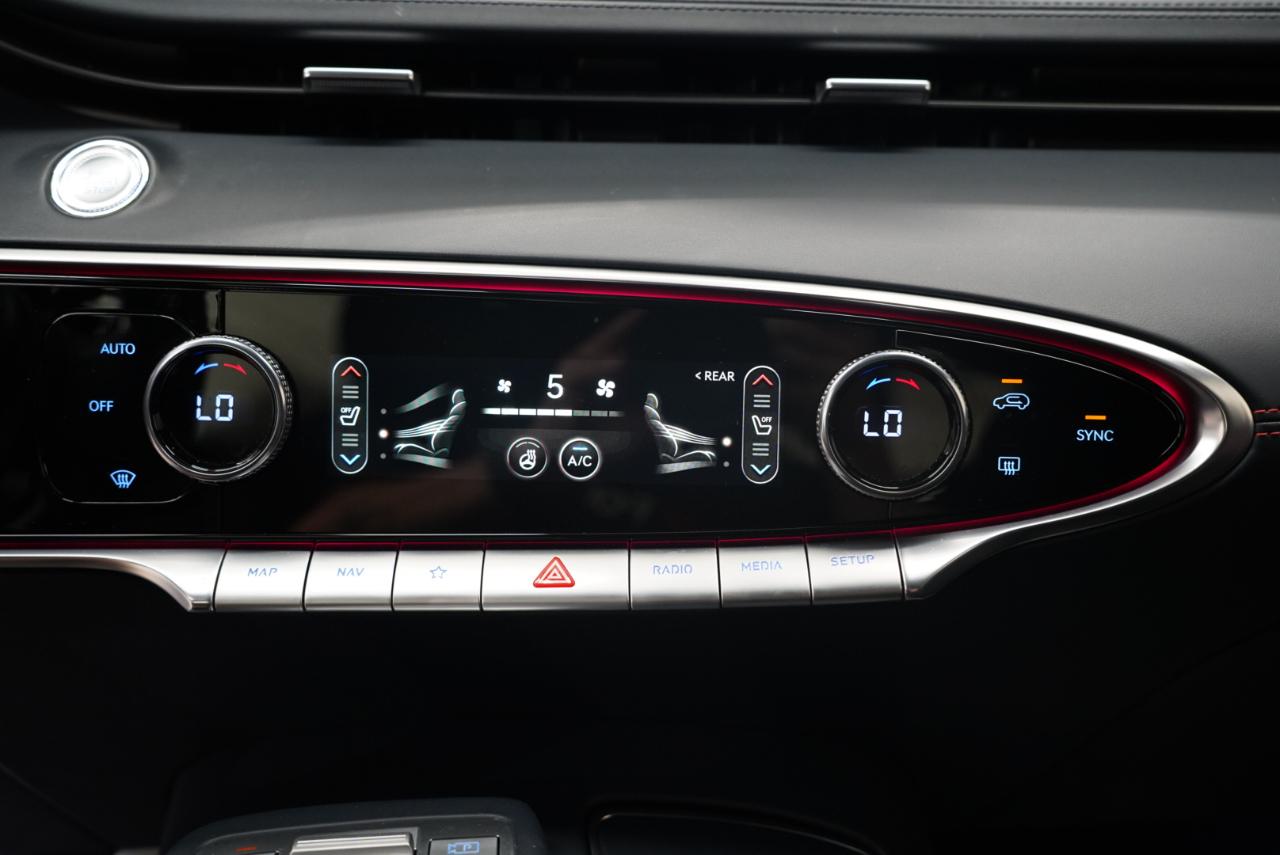 Genesis GV70 2.5T AWD 2023