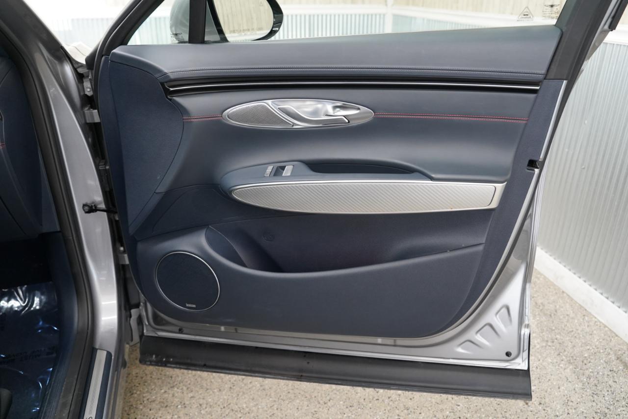 Genesis GV70 2.5T AWD 2023