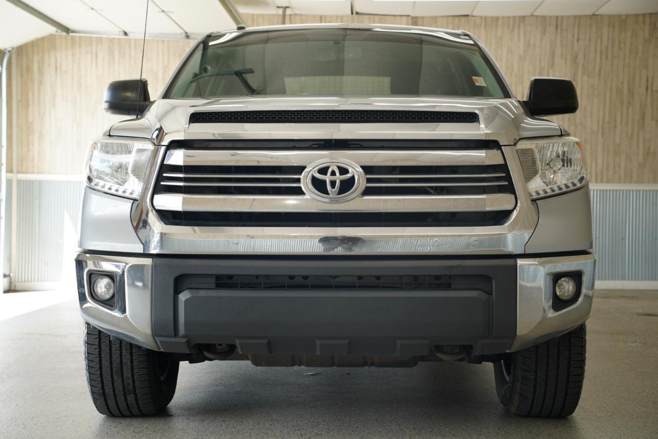 Toyota Tundra 4WD  2017