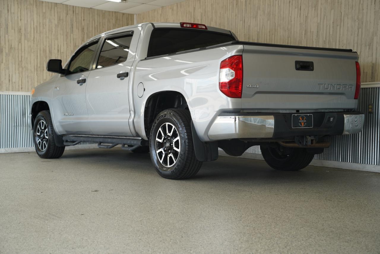 Toyota Tundra 4WD  2017