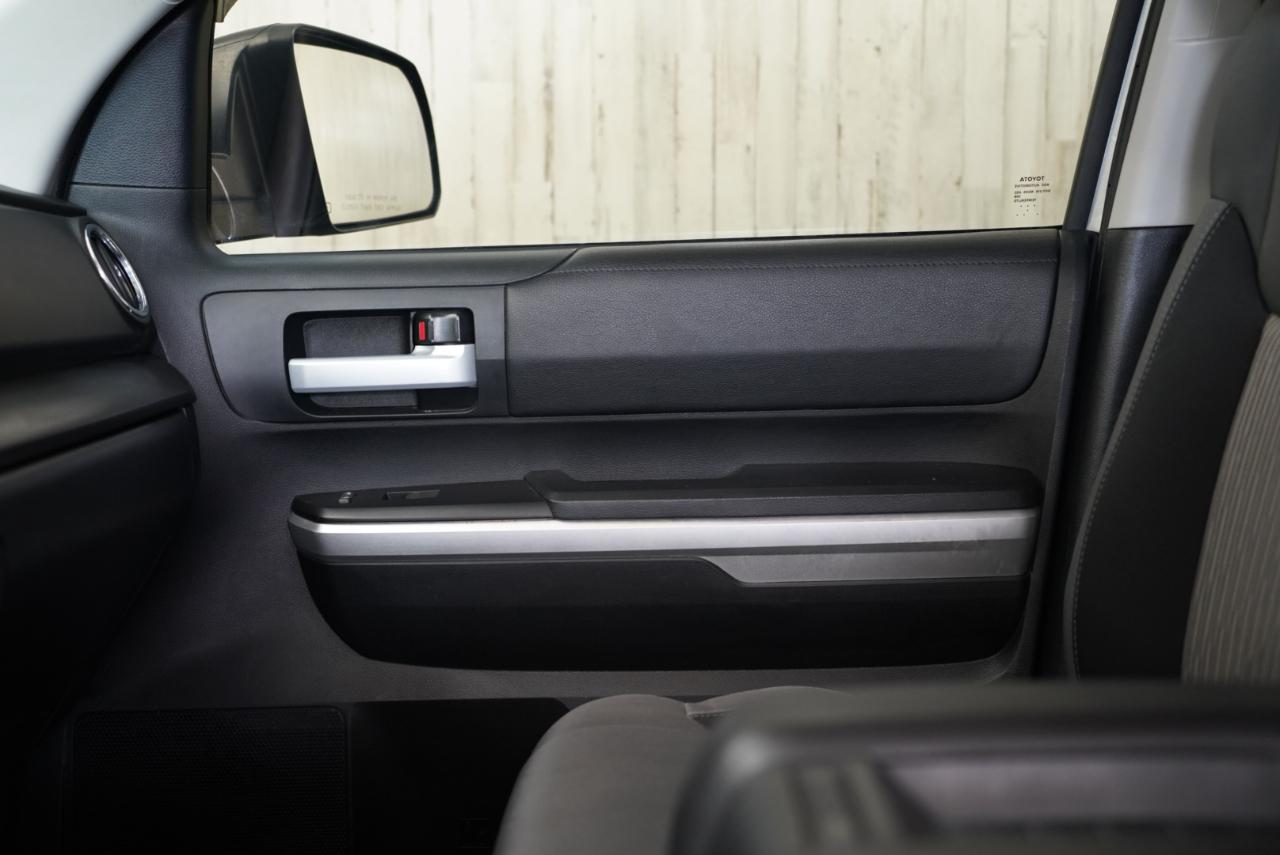 Toyota Tundra 4WD  2017