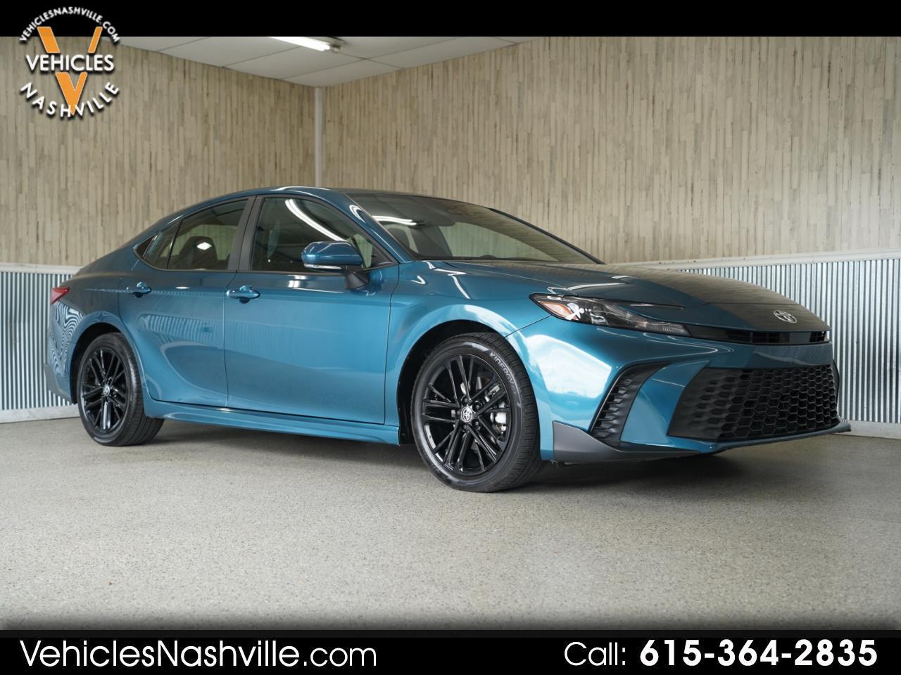 Toyota Camry SE 2025