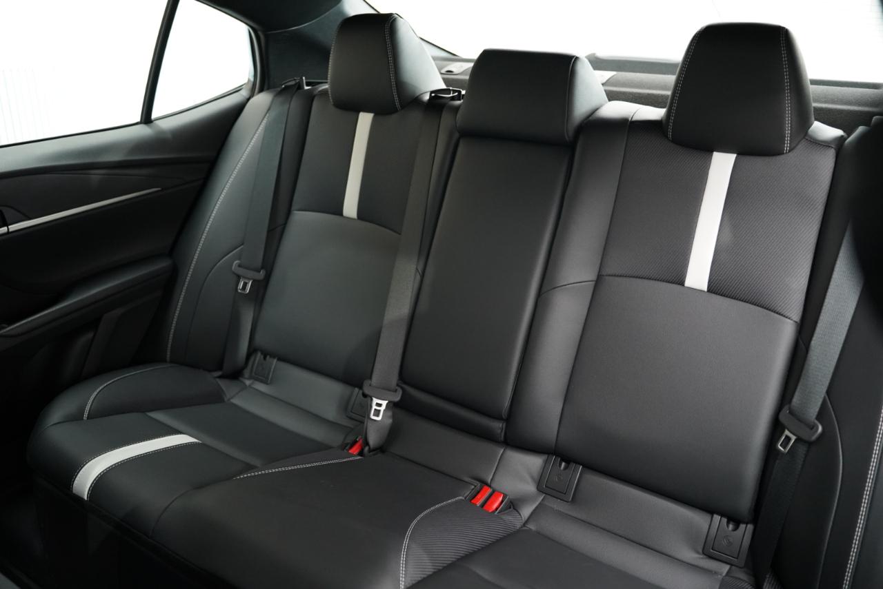 Toyota Camry SE 2025