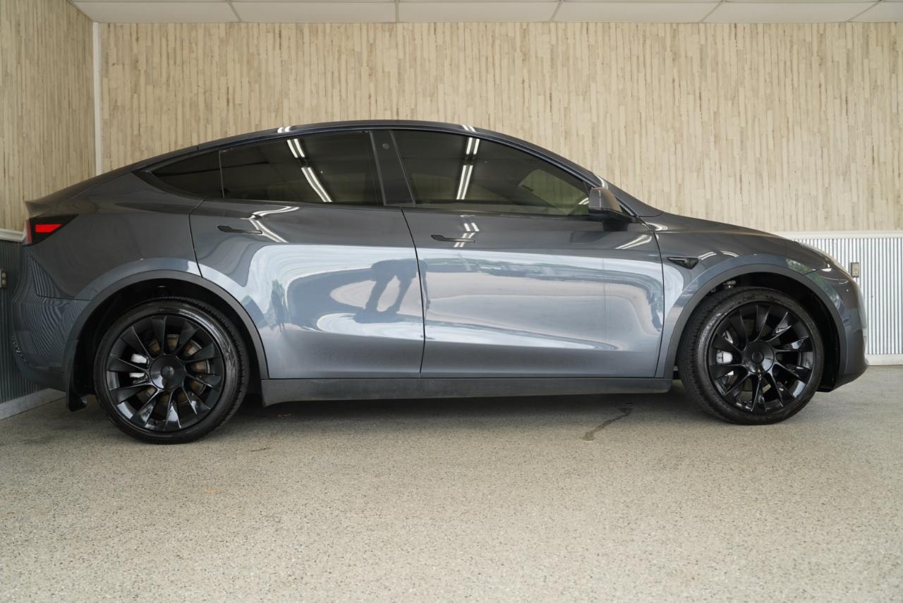 Tesla Model Y Long Range AWD 2023