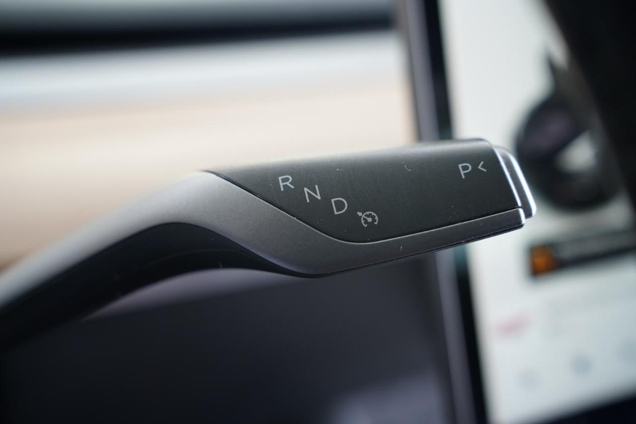 Tesla Model Y Long Range AWD 2023