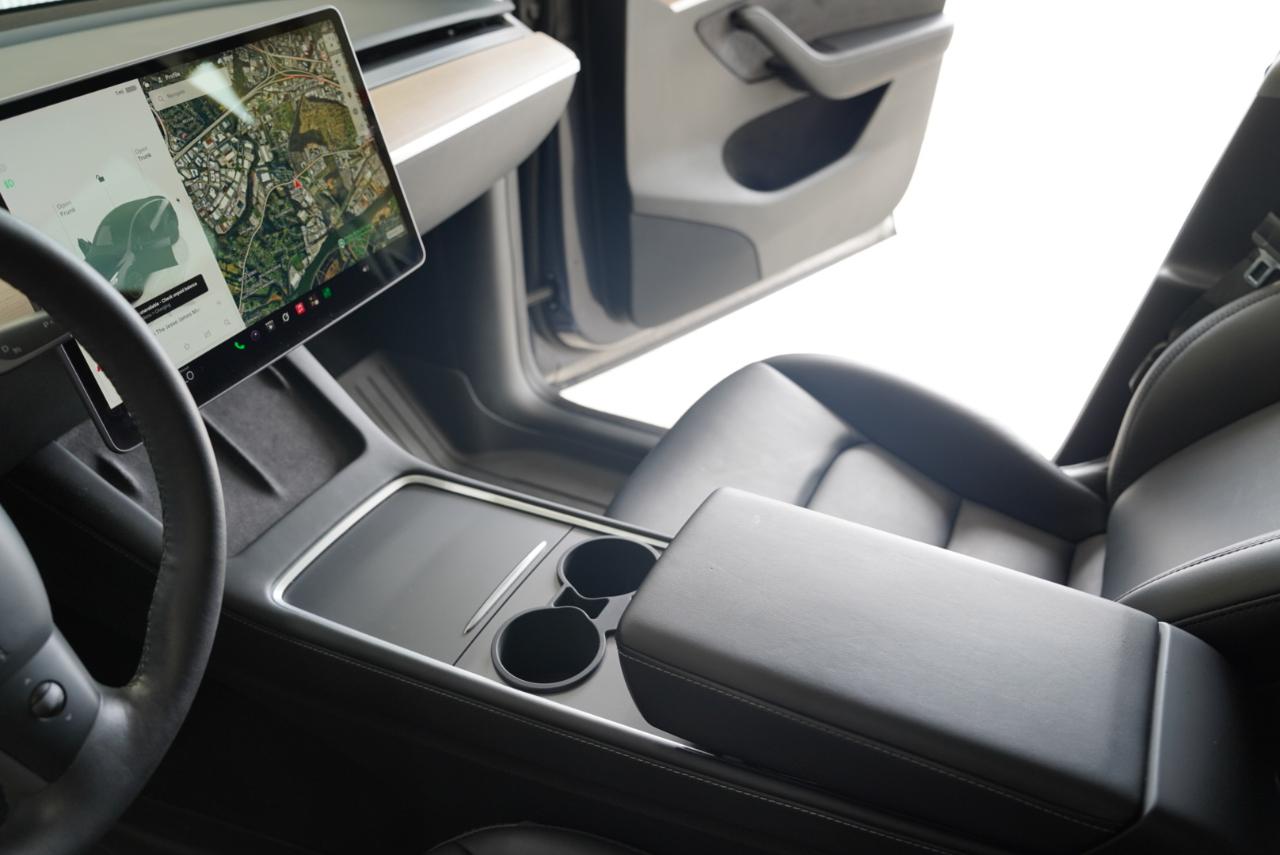 Tesla Model Y Long Range AWD 2023