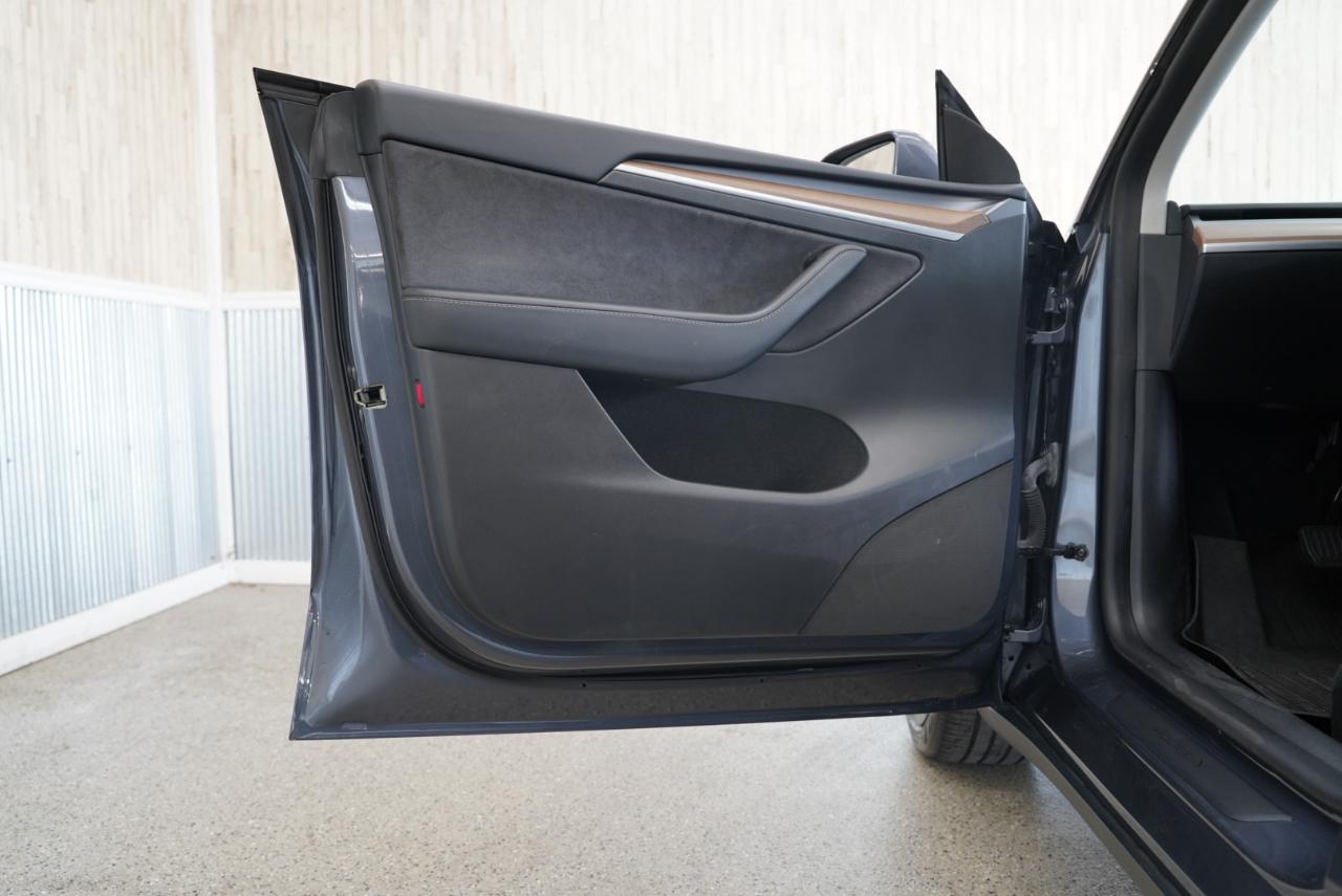Tesla Model Y Long Range AWD 2023