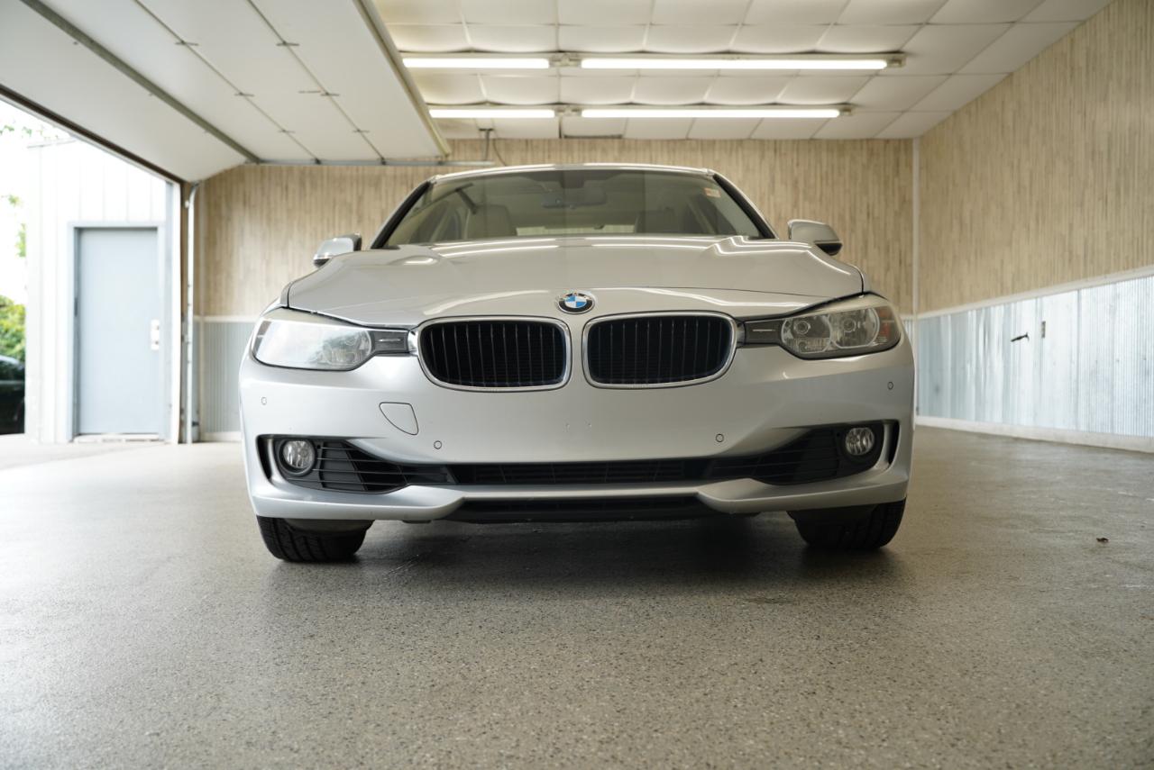 BMW 3 Series 4dr Sdn 328i RWD 2015