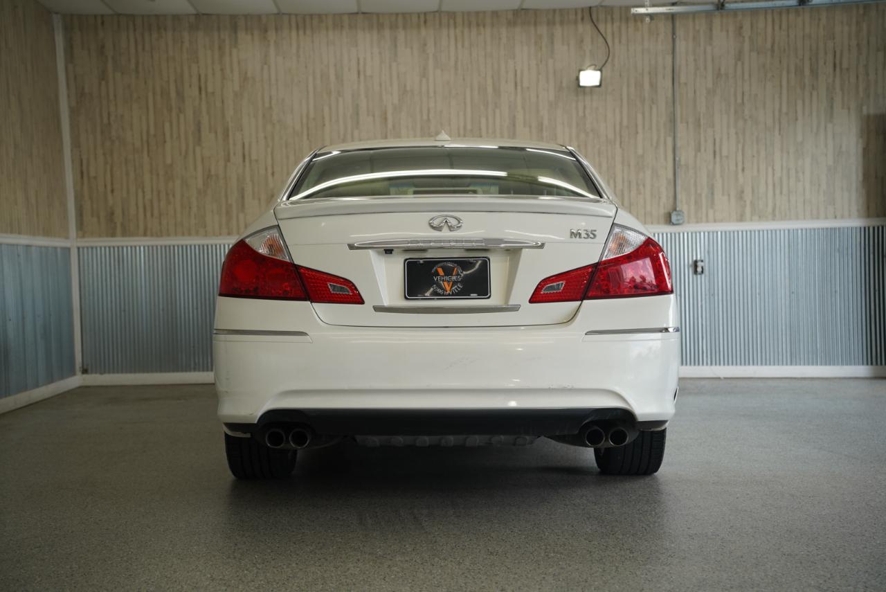 Infiniti M35 4dr Sdn RWD 2010
