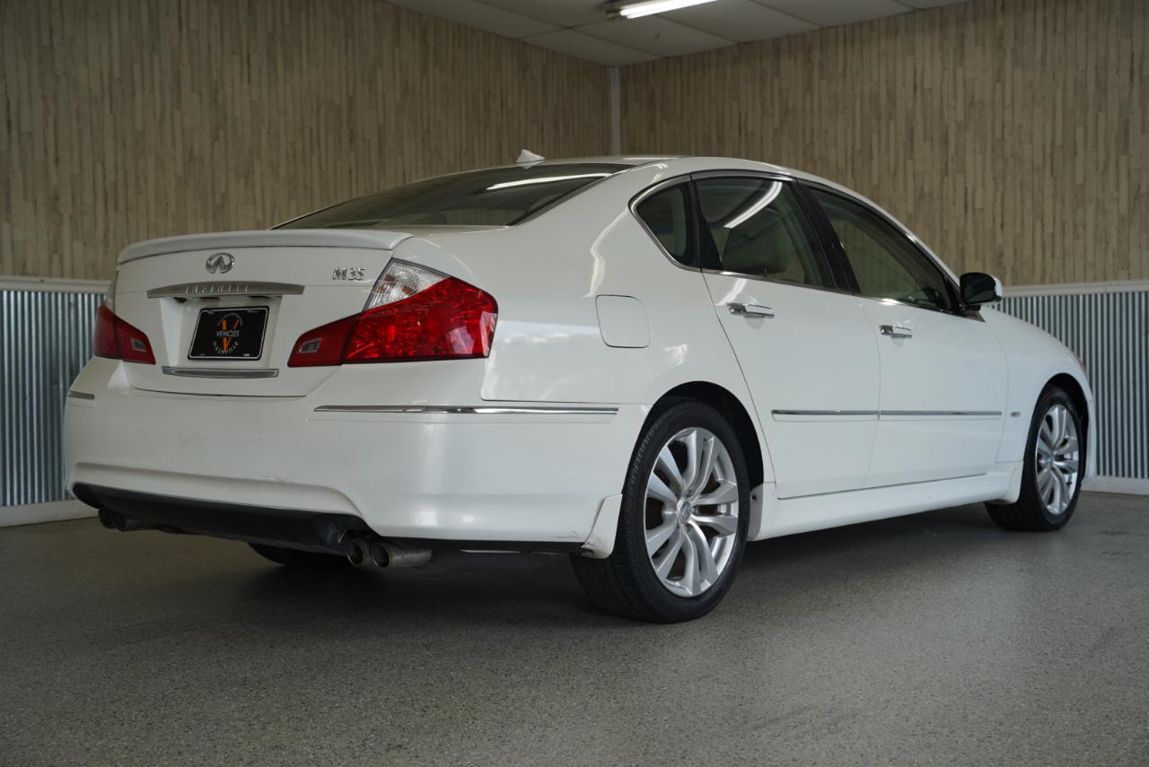 Infiniti M35 4dr Sdn RWD 2010