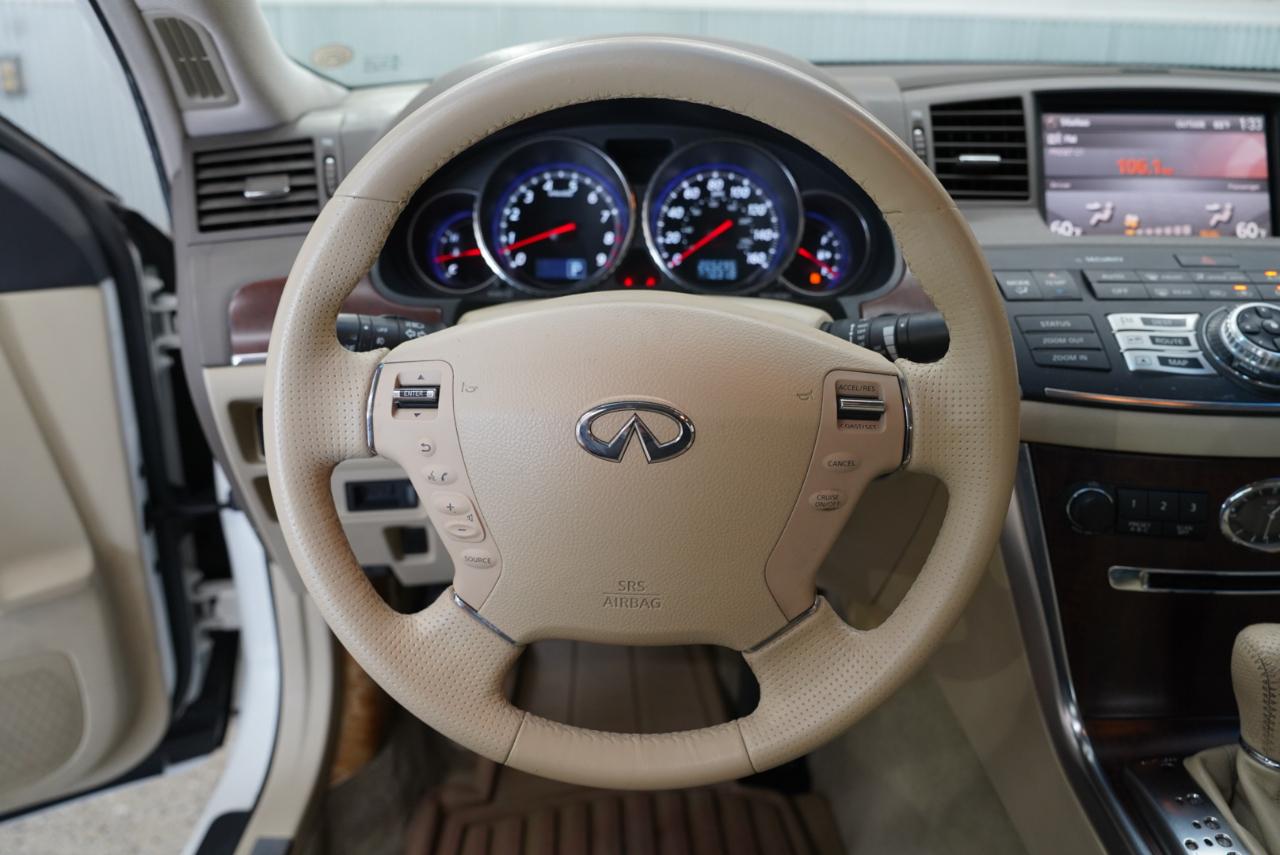 Infiniti M35 4dr Sdn RWD 2010