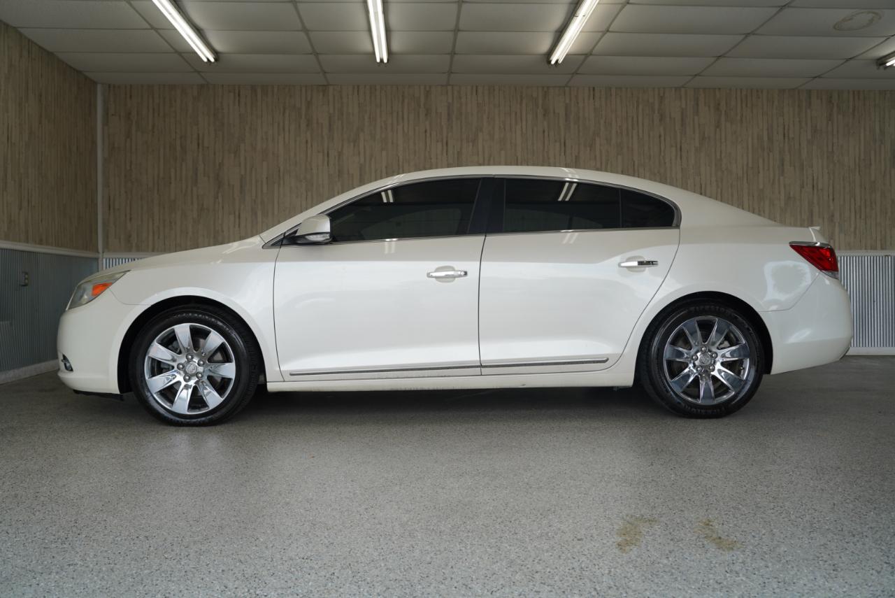 Buick LaCrosse 4dr Sdn CXS 2011
