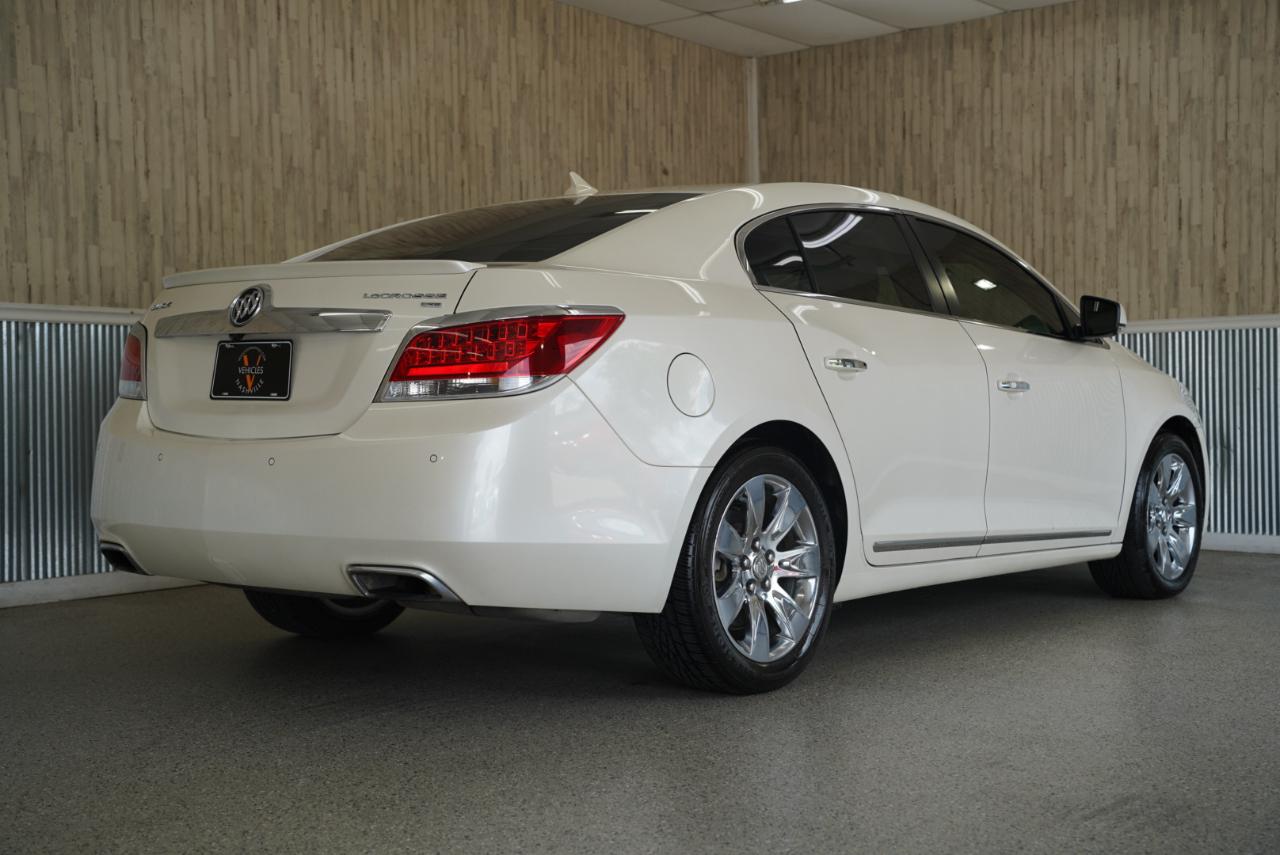 Buick LaCrosse 4dr Sdn CXS 2011