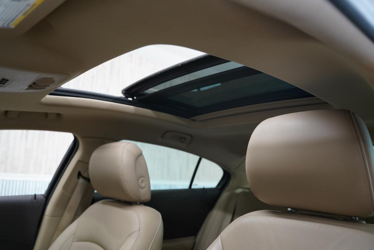 Buick LaCrosse 4dr Sdn CXS 2011