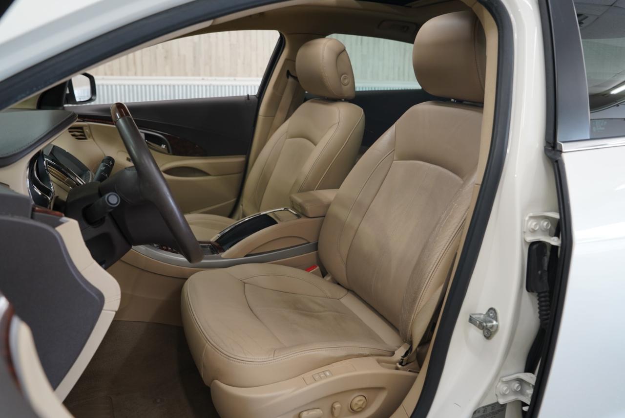 Buick LaCrosse 4dr Sdn CXS 2011