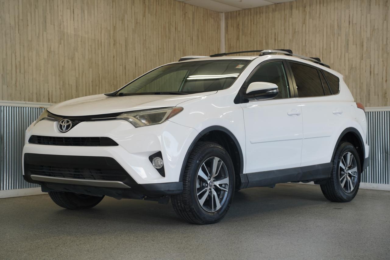 Toyota RAV4 FWD 4dr XLE (Natl) 2016