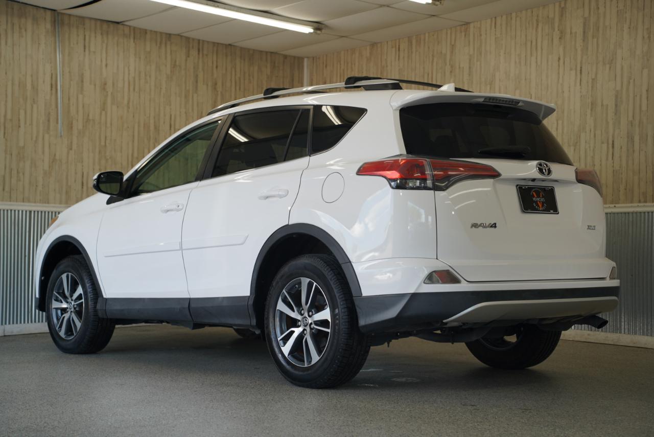 Toyota RAV4 FWD 4dr XLE (Natl) 2016